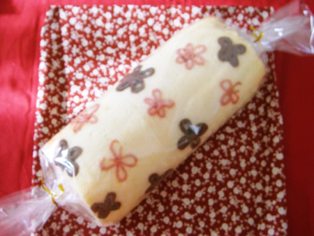 イチゴのロールケーキ