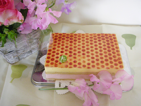 イチゴとシャンパンのムース