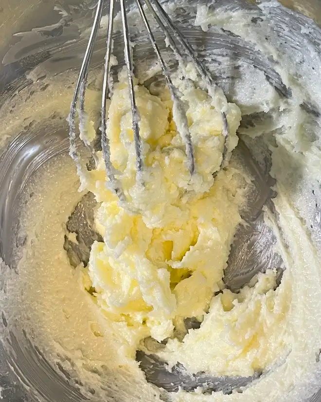 写真：生地を作る工程